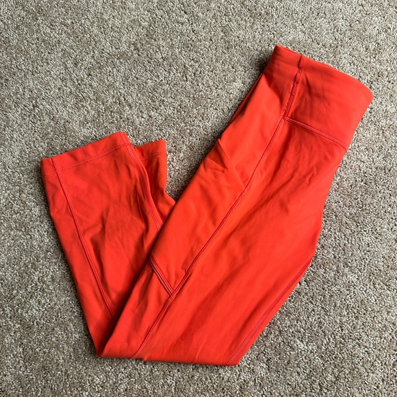 Lululemon‎ Orange Cropped Leggings - Picture 2 of 4
